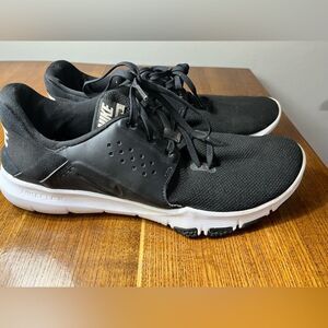 Nikes Men Flex Control TR3